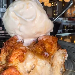 Whiskey Caramel Bread Pudding 4.5/5