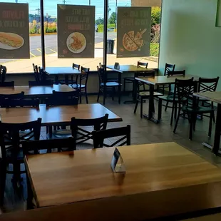 Seating ( 1 of 3 areas)