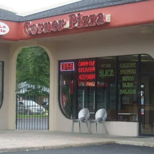 corner pizza