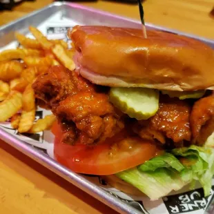 Fried buffalo chicken sammich with crinkle cut fries.  Pretty tasty!