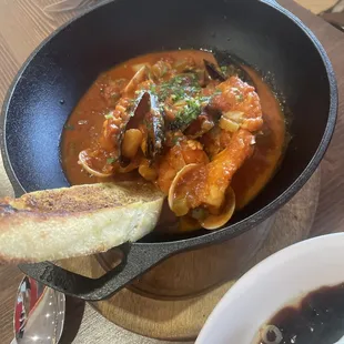 Seafood Cioppino