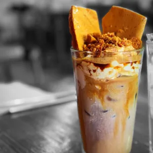 HONEYCOMB TOFFEE LATTE