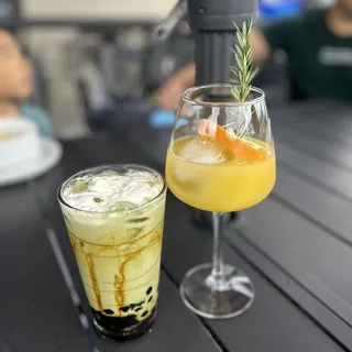 MATCHA MILK TEA