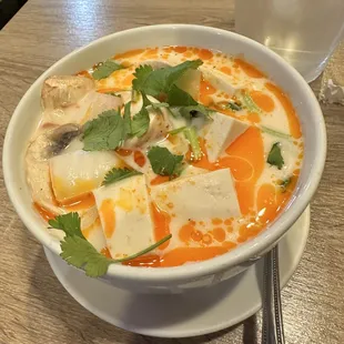 Tom Kha