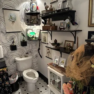 The single greatest public restroom I have ever seen. I could live here