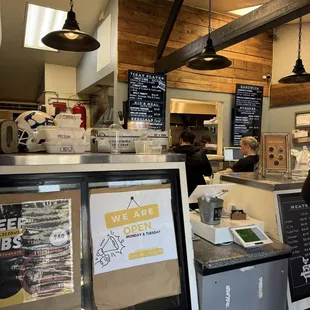 sushi and sashimi, interior