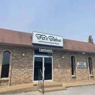 the entrance to the restaurant