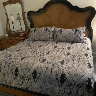 Beautiful antique post King size bed
