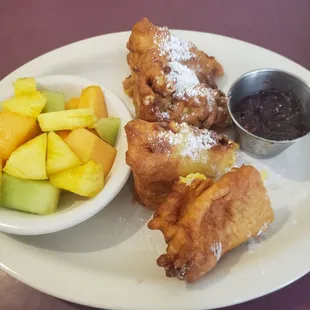 Monte  Cristo and fruit