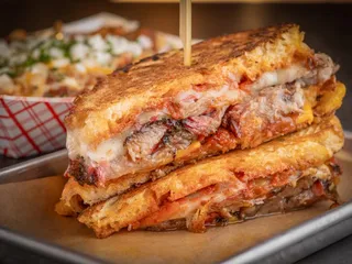 Mabel's Bar & Q by Chef Michael Symon