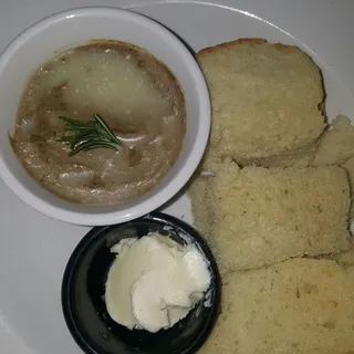 Chicken Liver Pate (Available GF)