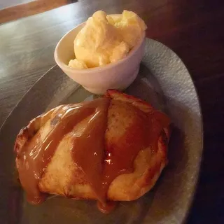 Apple Caramel Pasty