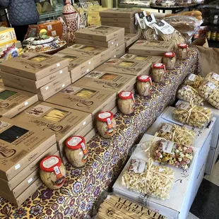 sushi and sashimi, interior
