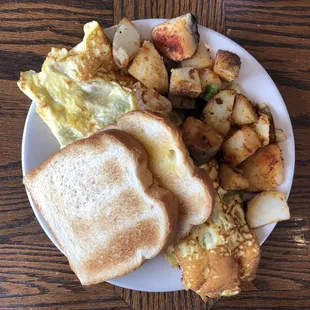 Western omelette with yummy home fries