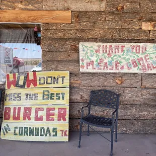 Good burgers. The sign is right.