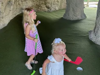 Jurassic Putt