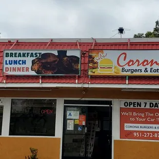 Corona Burgers &amp; Eats