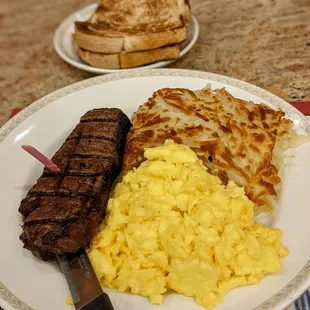 12/21/22 price $6.45 for steak and eggs and midnight. Where in Vegas can you get those prices??? Went up a little but not bad.