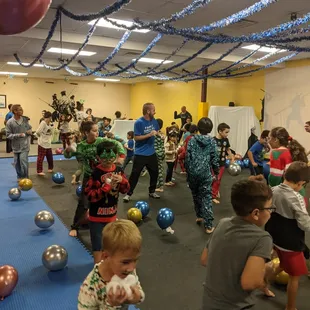 Snowball and Balloon fight at our Winter Wonderland Party