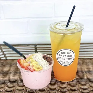 a smoothie and a smoothie