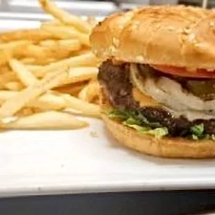 Jalapeño pepperjack burger