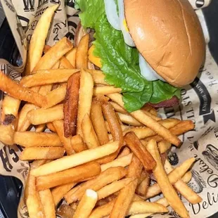 Bacon cheeseburger combo