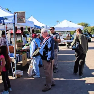 Crowds.  Corrales Grower's Market.  Various dates.