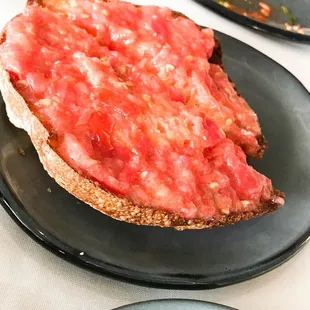 Pan Con Tomate