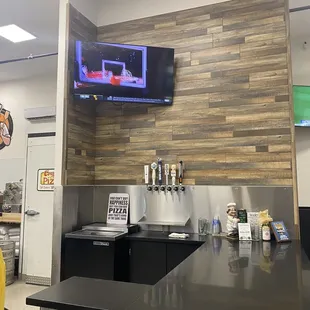 More of the inside of this pizza place.