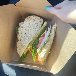 Turkey Pesto Sandwich Lunch