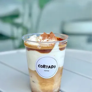 EINSPÄNNER * ICED SHORT LATTE + HOUSE-MADE HAZELNUT CREAM - Perfect!