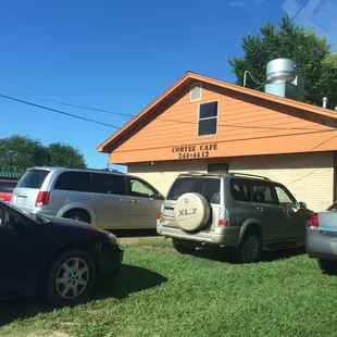 The side of the cafe