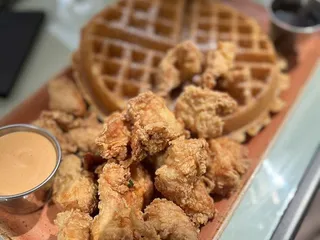 Noe Restaurant and Bar