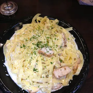Fettuccine Alfredo with Chicken & Focaccia