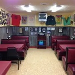 Back Dining for folks wanting to "hide out" and enjoy a quite meal!