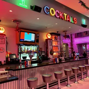 Cocktail bar