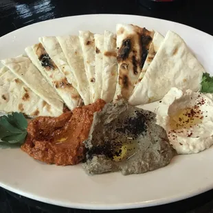 Hummus Plate