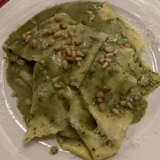 FAZZOLETTI AL PESTO