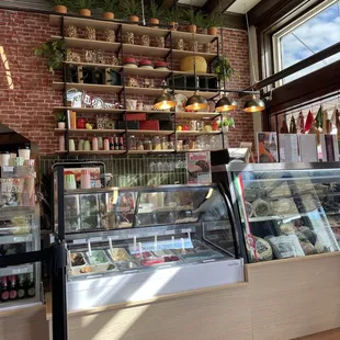 Gelato display