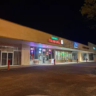 The front of Coscino&apos;s Italian Grill