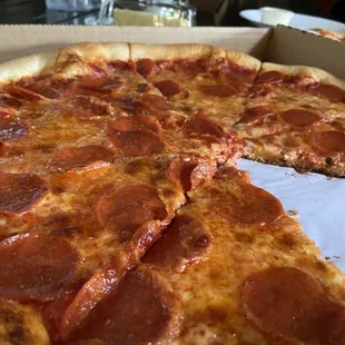 Pepperoni pizza