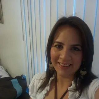 Yeila V.