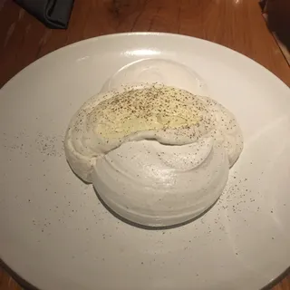 Corn Husk Meringue