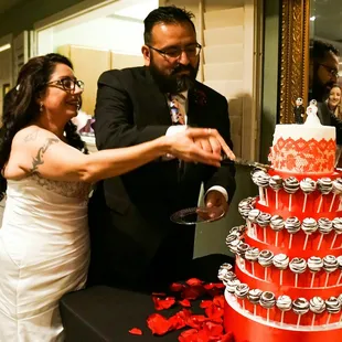 Deliciousness, words cannot express how happy we were with our wedding cake.