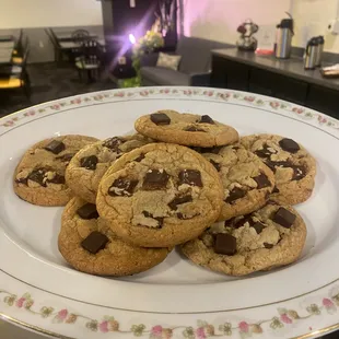 Brown butter dark chocolate chunk cookie