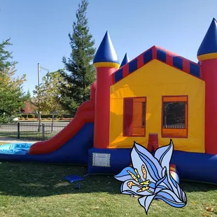 Combo bounce house for the birthday party!