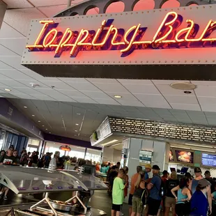 Topping bar....cool concept!