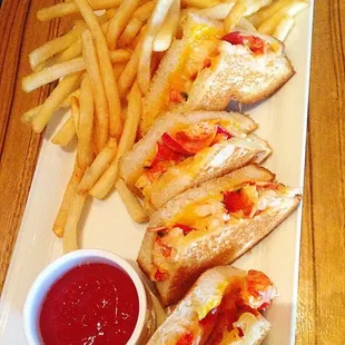 Lobster and Cheddar Grilled Cheese Sandwich
