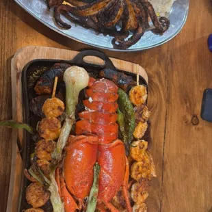 Parrillada Mexican &amp; Pulpo Zarandeado