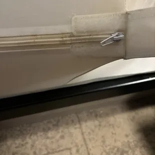 moldy zipper